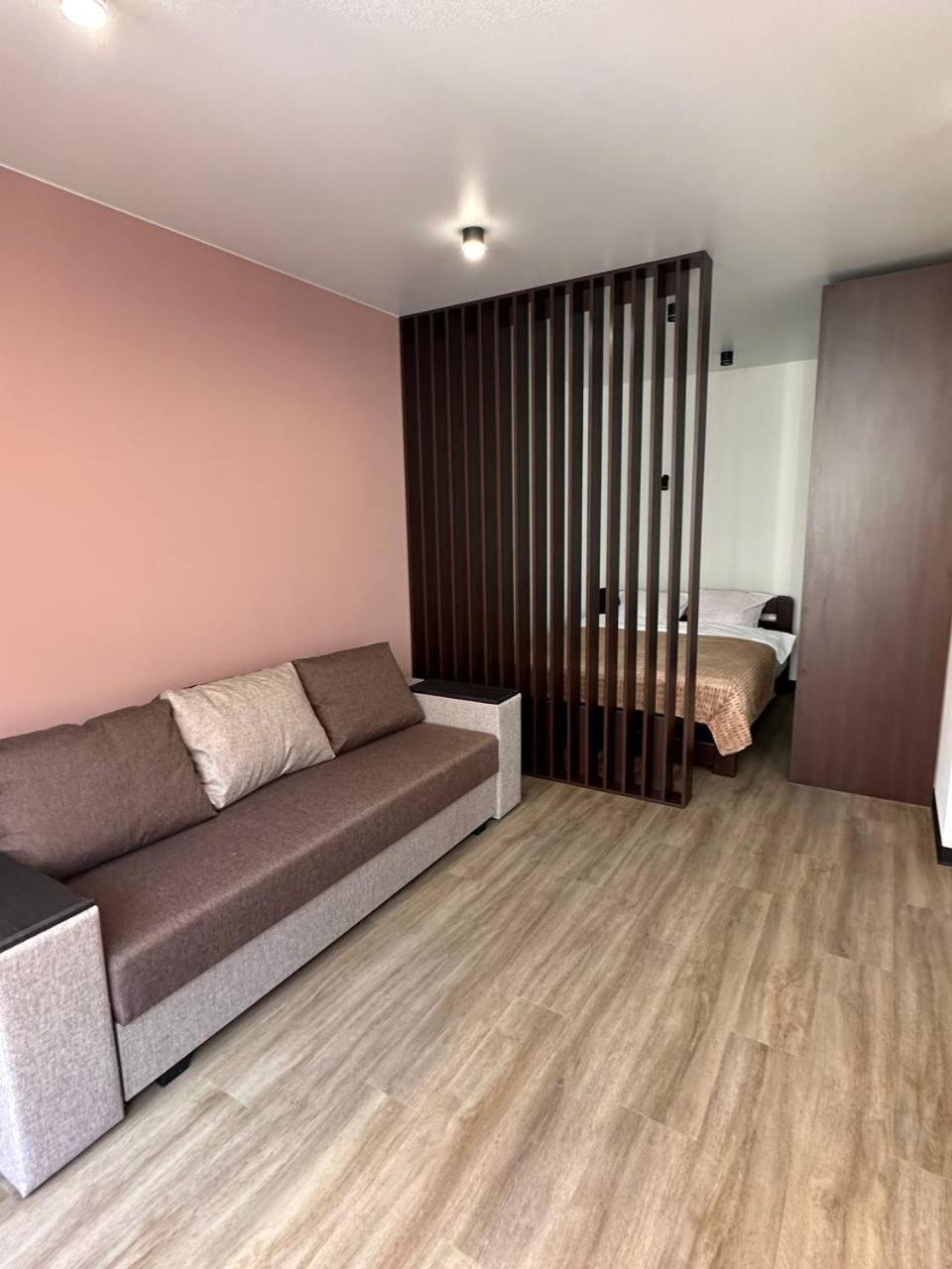 Apartment апарт на під голоском 15б *