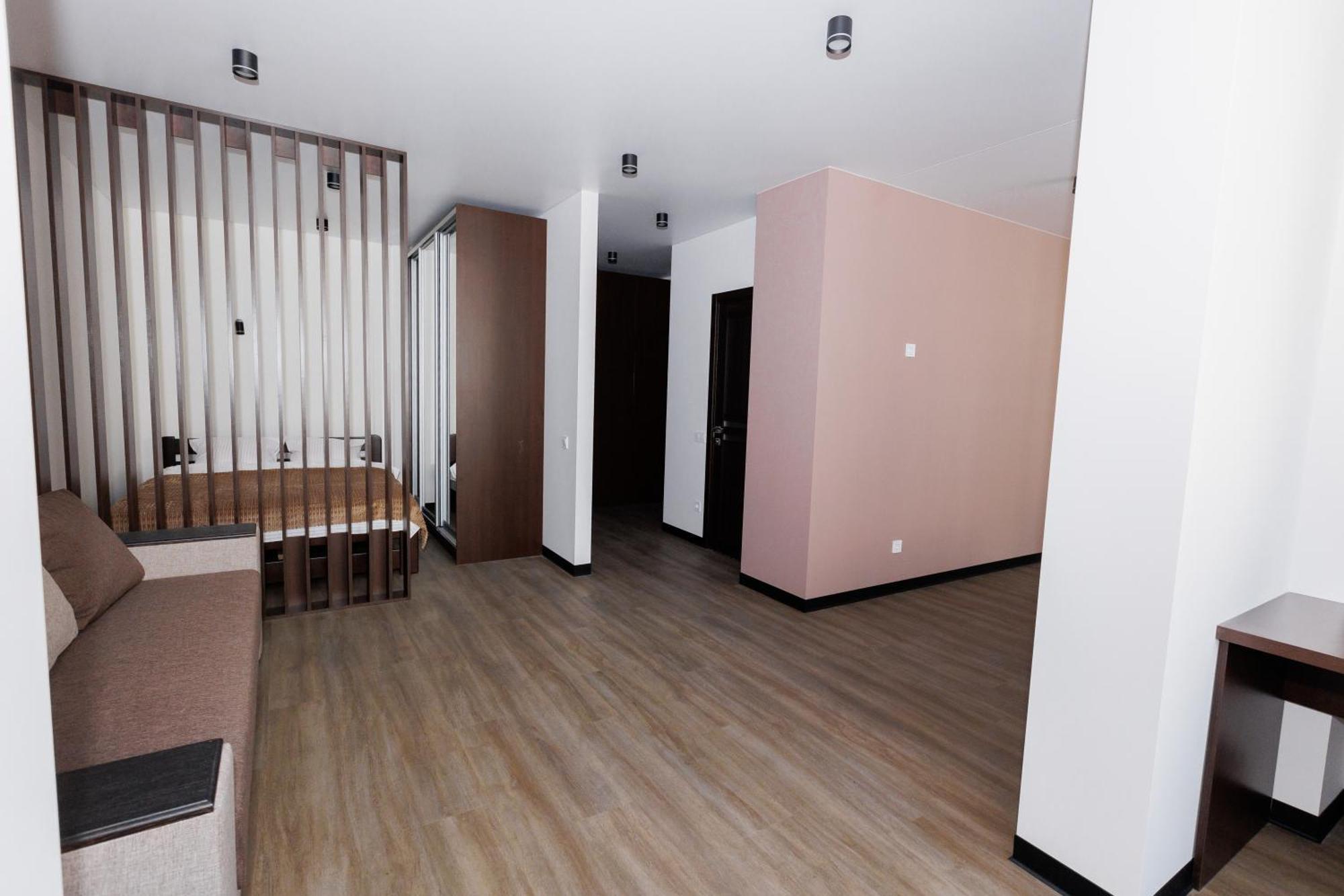 апарт на під голоском 15б Apartment *